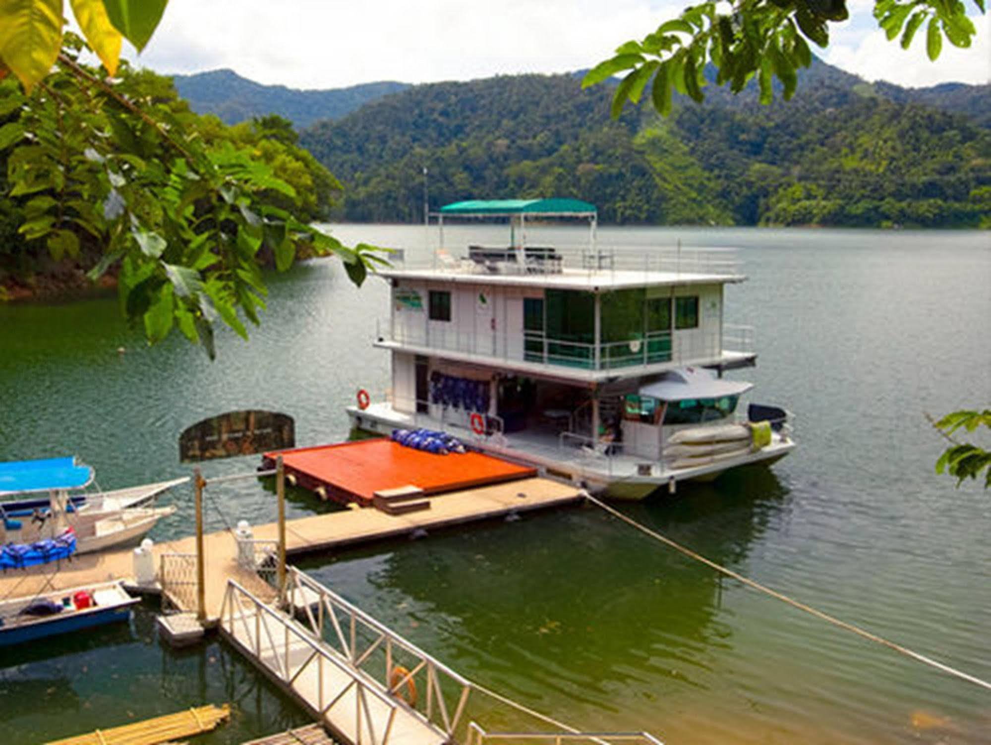 Belum Rainforest Resort Gerik Eksteriør bilde